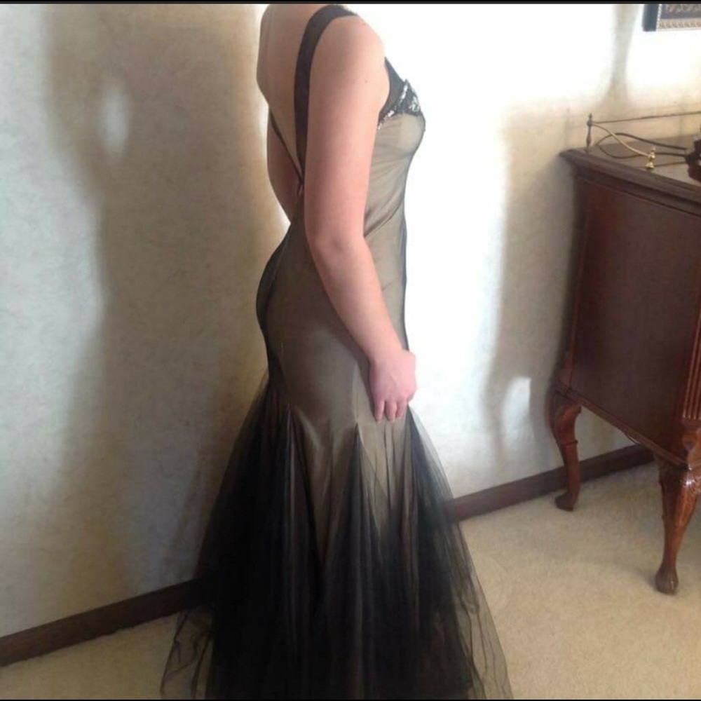 Prom dress - Picture 3 of 3